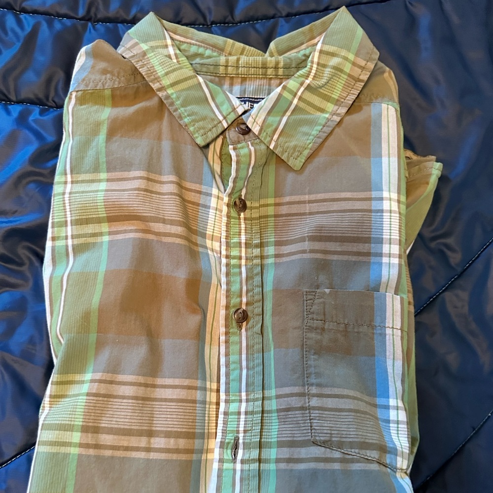 North Face short sleeve button up